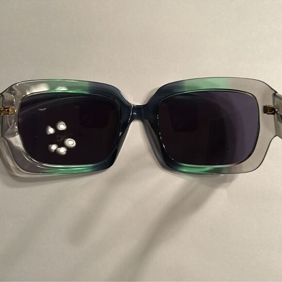 Marc Jacobs Green/Grey Sunglasses. NWOT - Picture 7 of 7